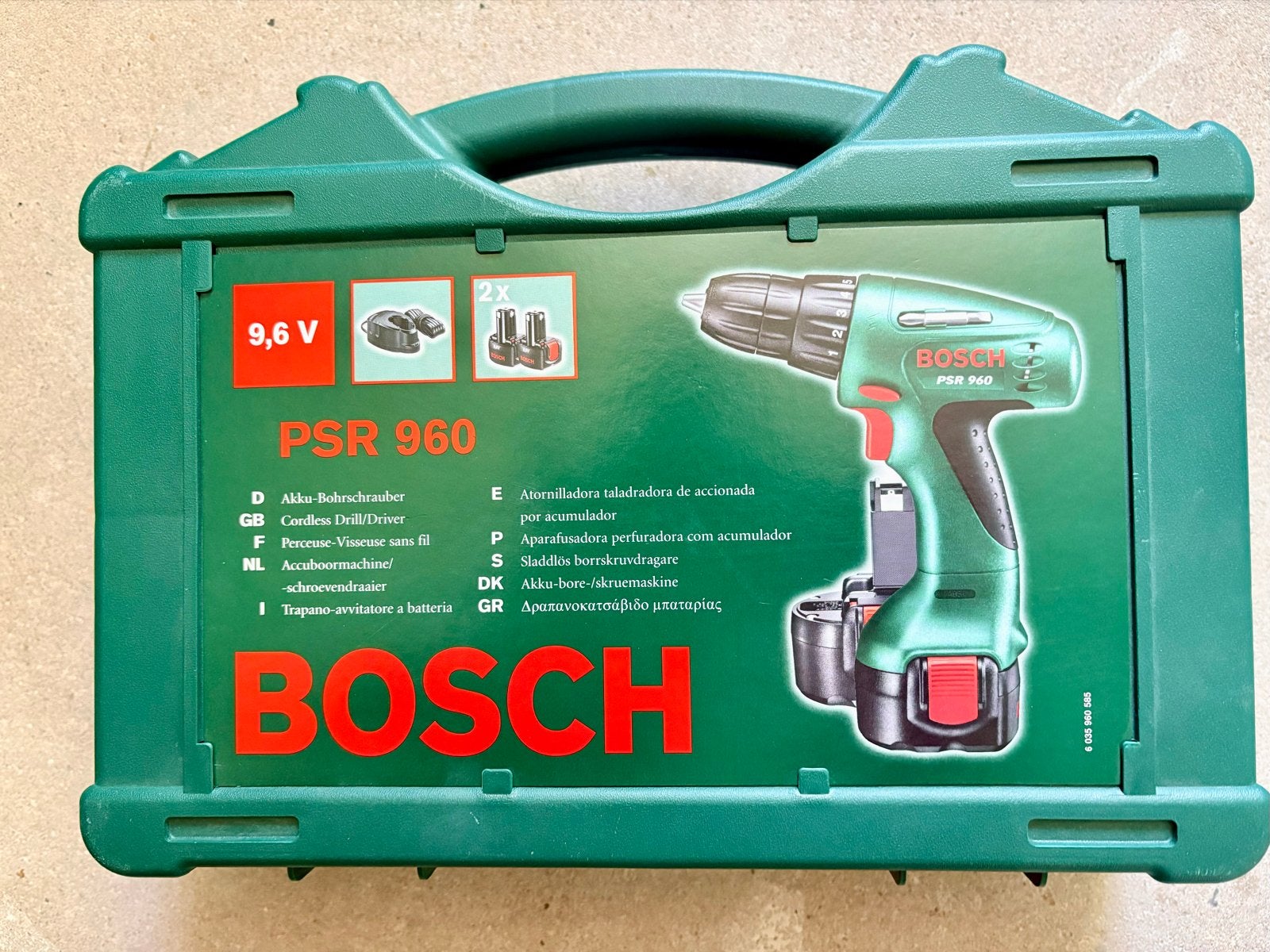 Bosch PSR 960 Accuboormachine met 2 accu's en lader, Doe-het-zelf en Verbouw, Ophalen, Gebruikt, Variabele snelheid, Boor- en Schroefmachine