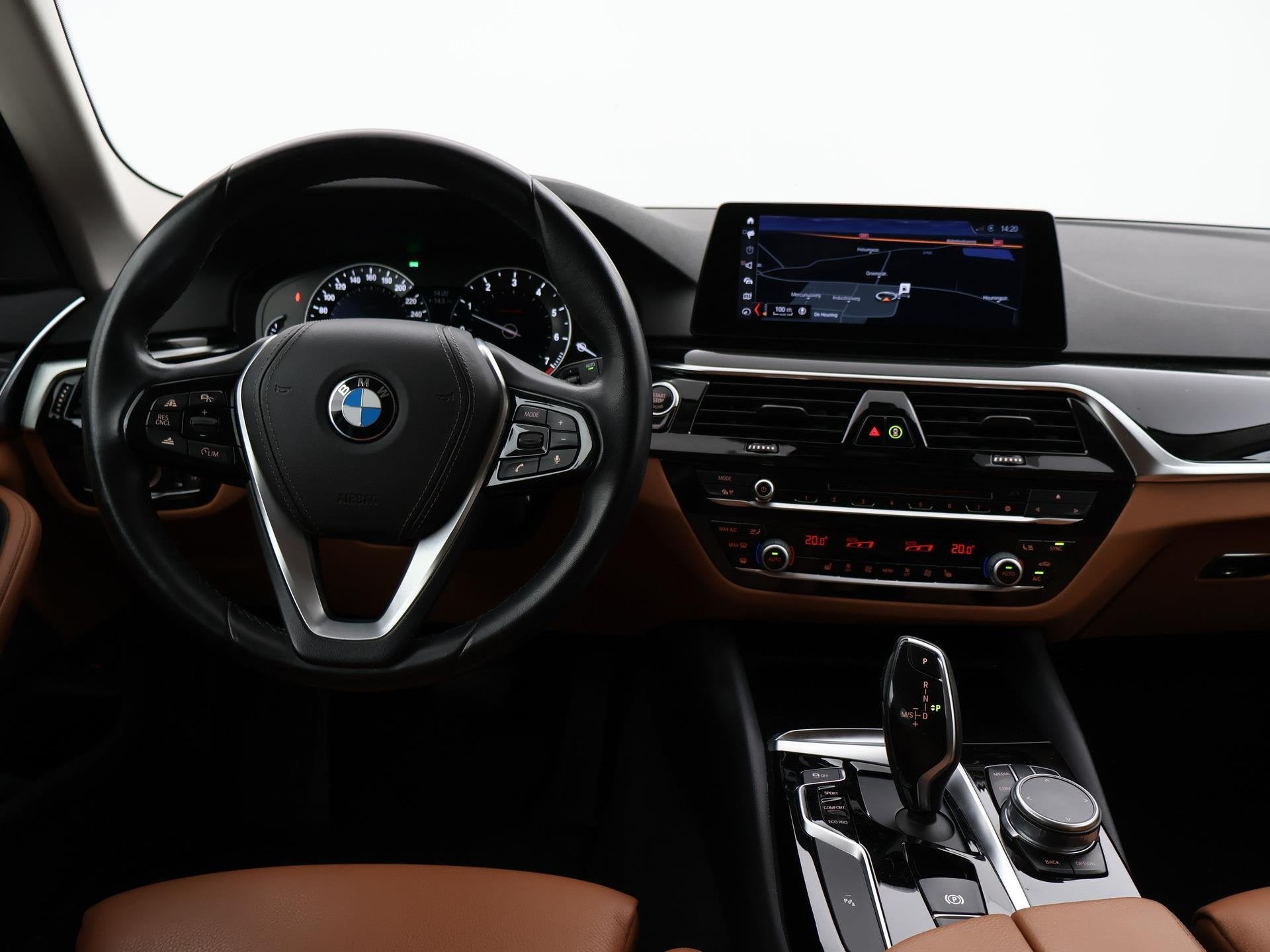 BMW 5-serie Touring 530i H.E. SPORT-LINE 252 PK AUT8. + LEDE, Auto's, Automaat, 1998 cc, Achterwielaandrijving, Gebruikt