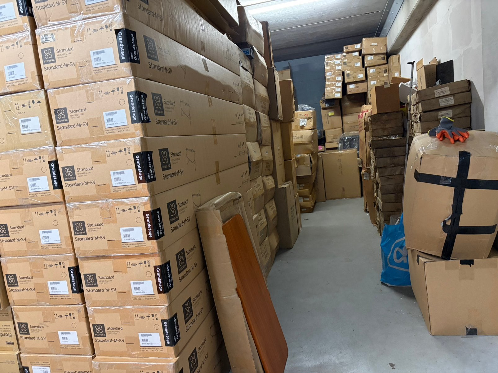Grote partij muziekinstrumentaccessoires en displays, Ophalen of Verzenden, Nieuw, Instrumentstandaard, Gitaar