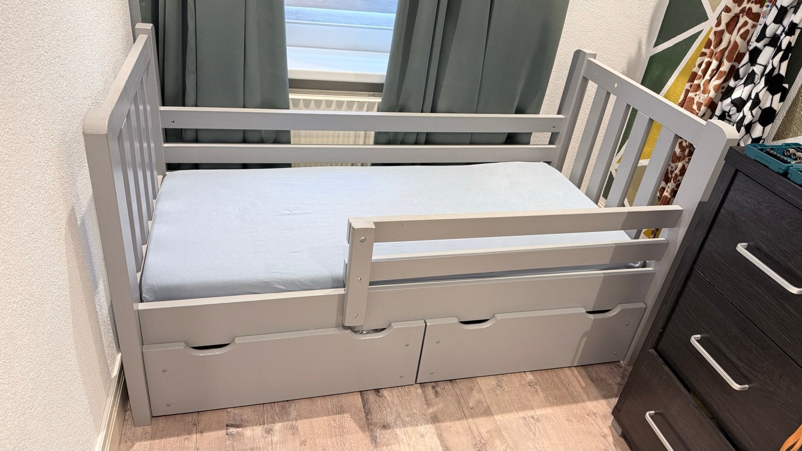 Kinderbed met opberglades en uitvalbeveiliging, Ophalen, Gebruikt, 70 tot 85 cm, 140 tot 160 cm