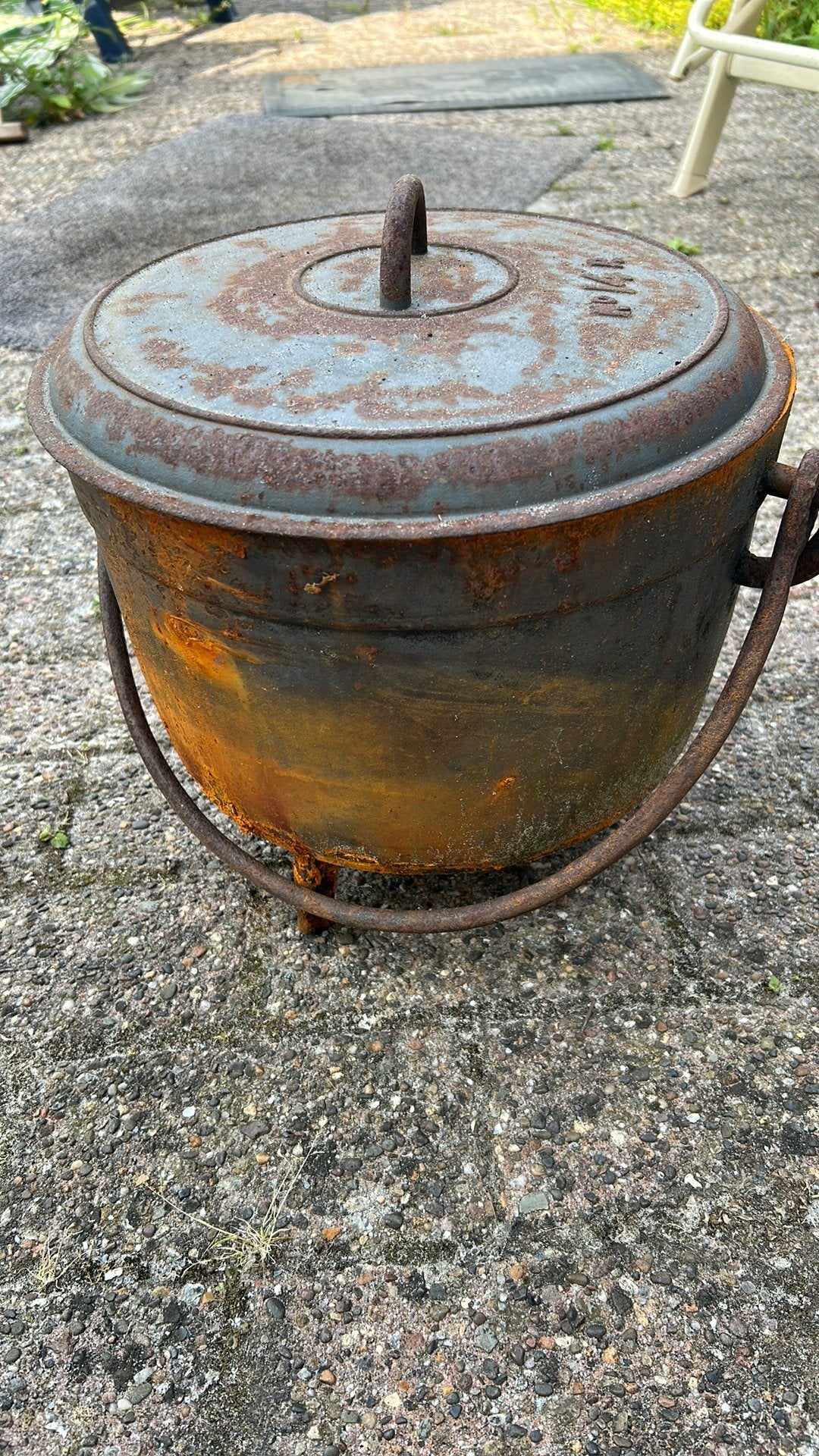 Gietijzeren pan, Ophalen