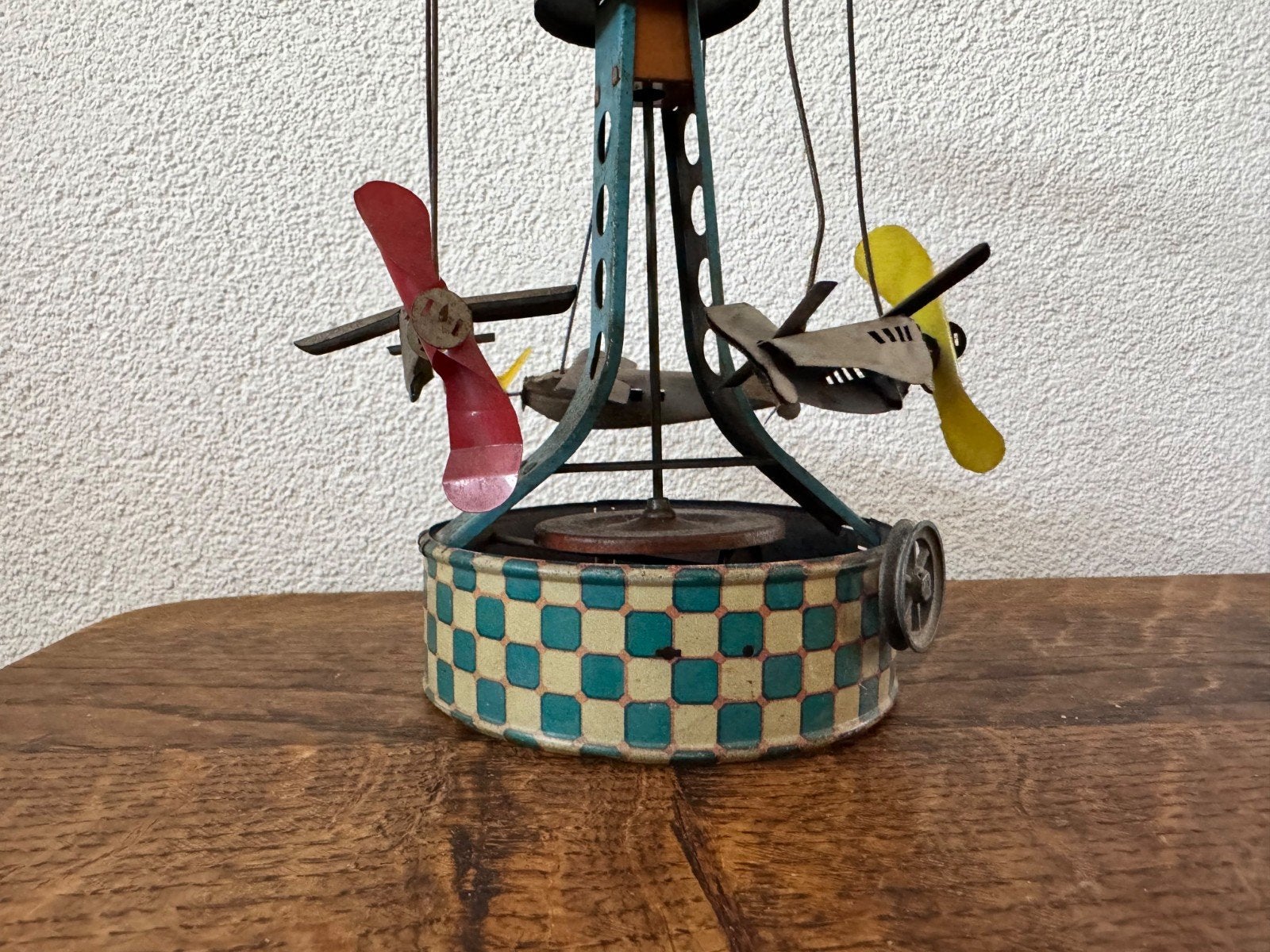 Stoom speelgoed. Vintage blikken carrousel met vliegtuigen -, Ophalen of Verzenden