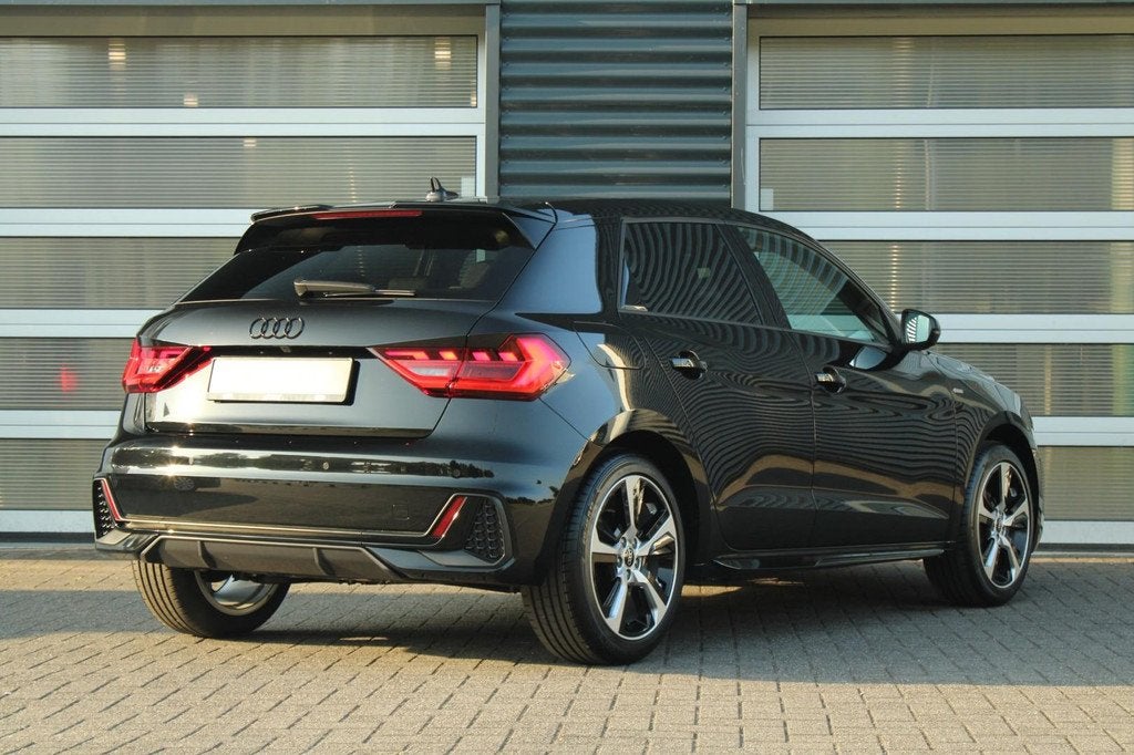 Audi A1 Sportback 25 TFSI 95pk S Edition | Achteruitrijcamer, Auto's, Audi, 12 maanden, A1, 95 pk, Leder en Stof