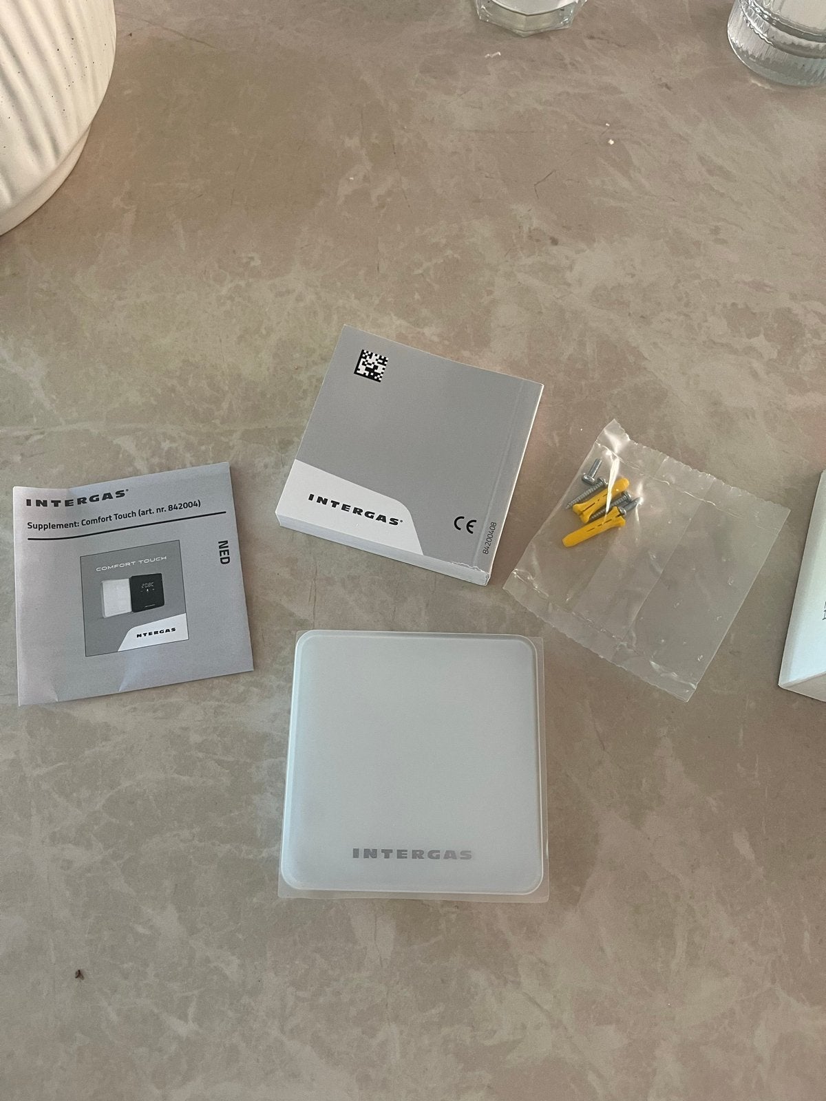 Intergas Comfort Touch thermostaat - Ongebruikt, Doe-het-zelf en Verbouw, Ophalen of Verzenden, Slimme thermostaat, Zo goed als nieuw