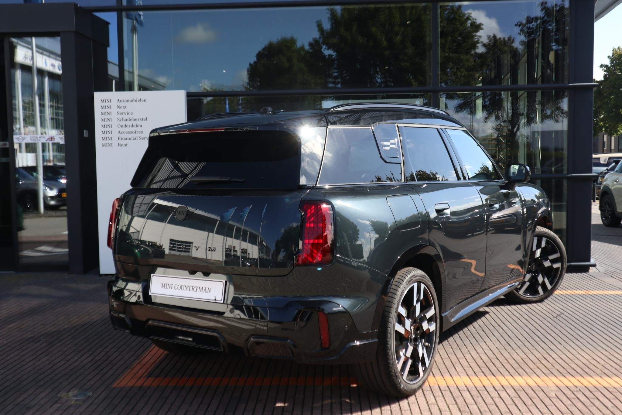 MINI Countryman 1.5 C John Cooper Works Trim | Pakket XL, Stof, Bedrijf, Nieuw, 3 cilinders