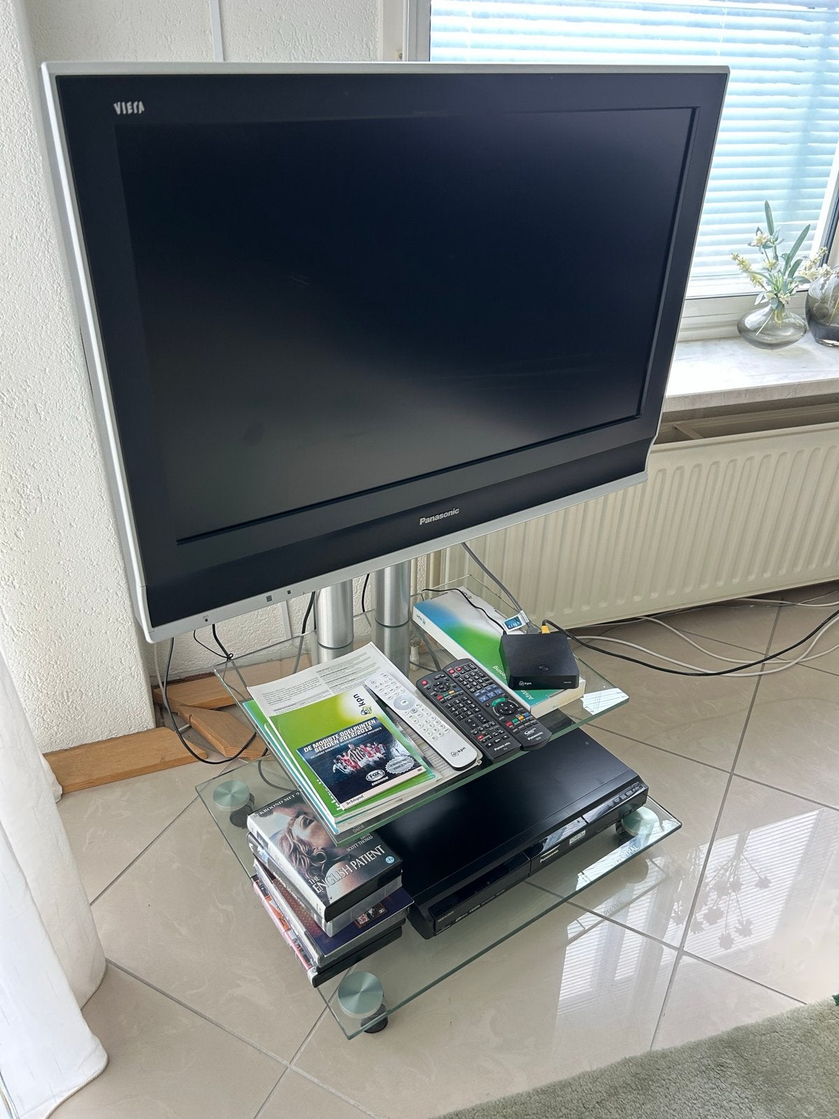 Panasonic Viera TV met DVD Recorder en glazen standaard, Ophalen, Gebruikt, Panasonic, 50 Hz