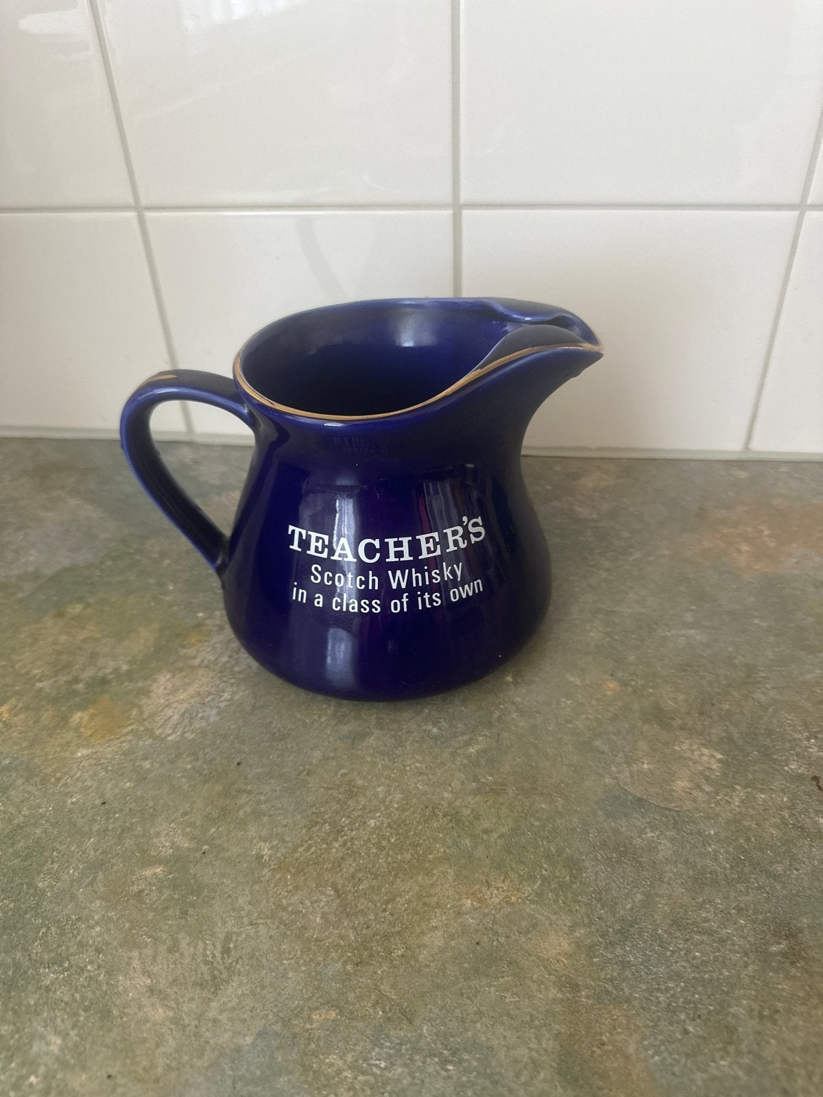 Vintage Teacher's Scotch Whisky waterkan, Ophalen