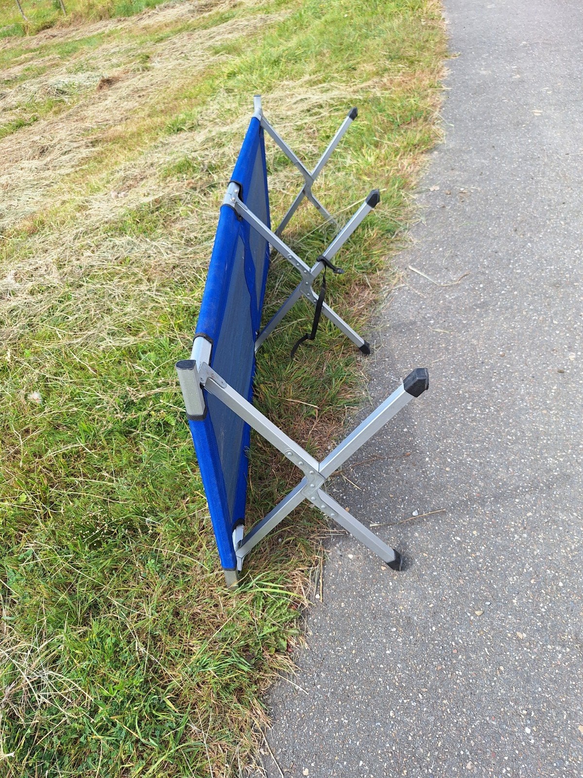 Opvouwbaar campingbed/ligbed - Blauw, Ophalen, Gebruikt, Overige