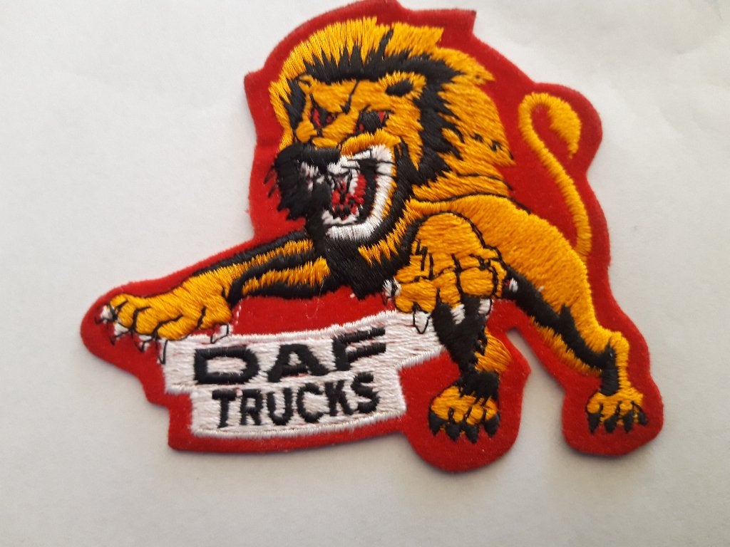 strijkembleem DAF Trucks - LEEUW, Ophalen of Verzenden, Zo goed als nieuw, Auto's