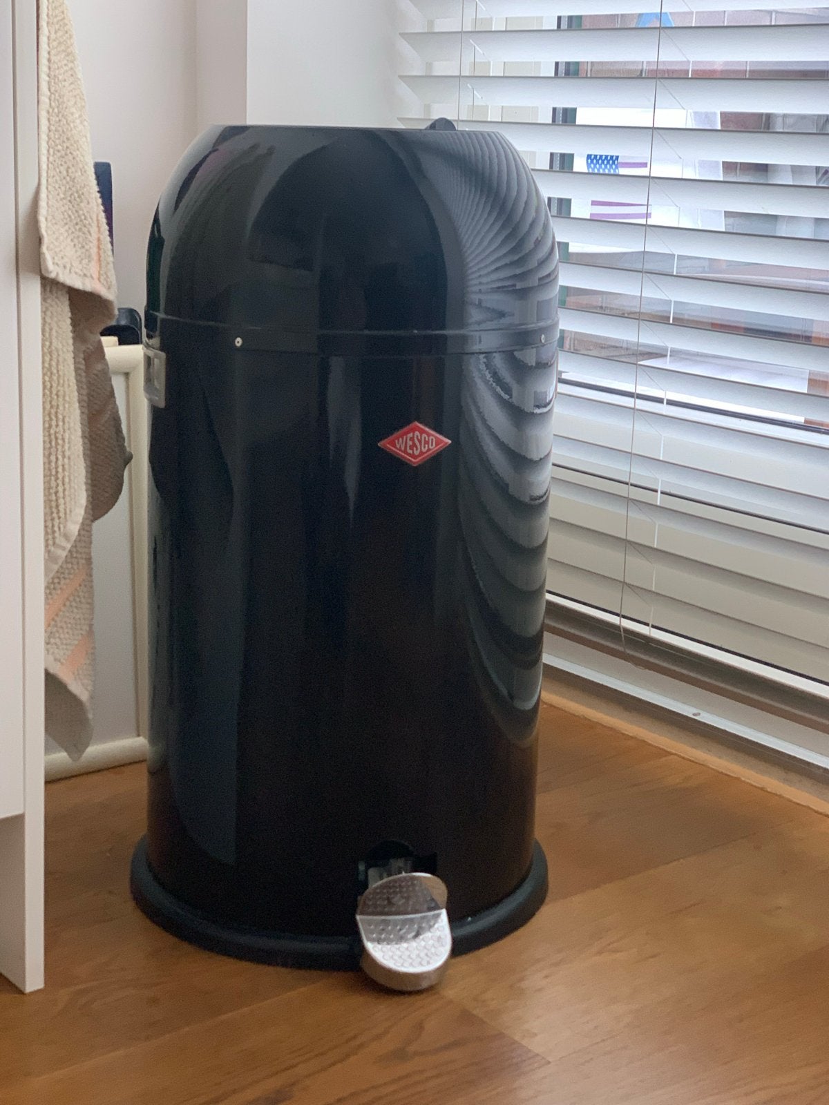 Wesco pedaalemmer - klapdeksel defect, Ophalen, Gebruikt, Met pedaal, 30 tot 40 liter