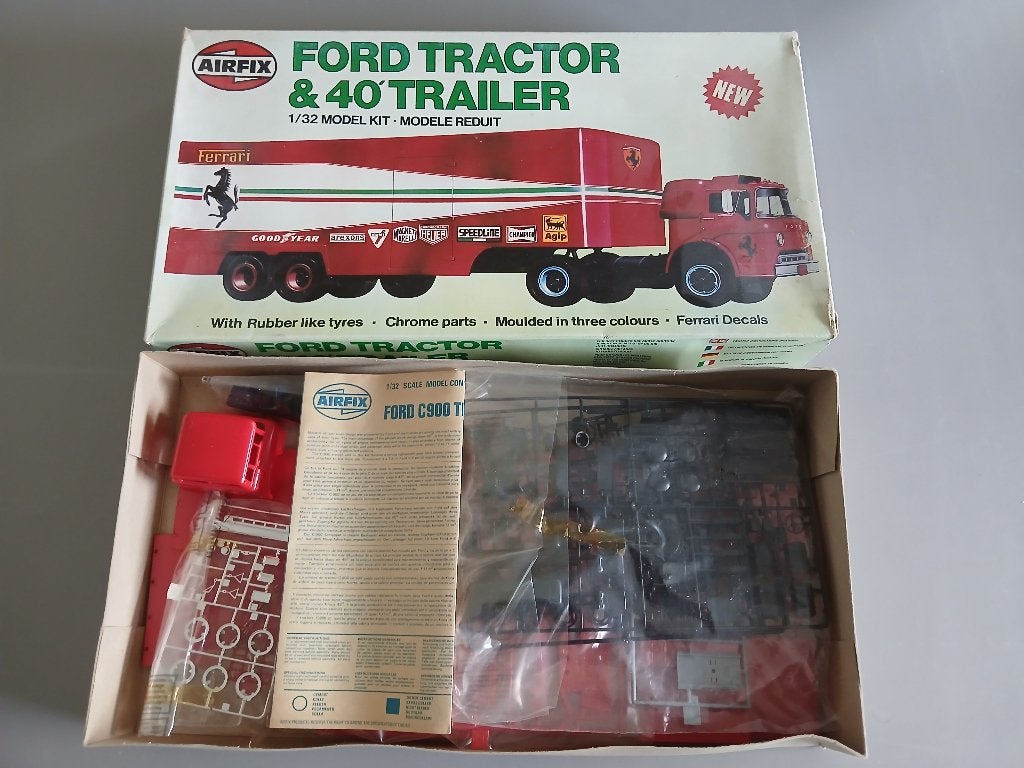 Airfix Ford Tractor & Trailer 1:32, Auto, 1:32 tot 1:50, Ophalen of Verzenden, Zo goed als nieuw