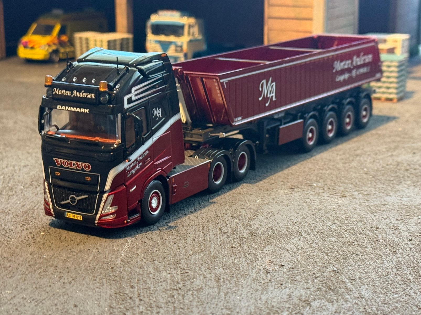 Tekno morten andersen nieuw model  airo volvo, Tekno, Nieuw, Tekno, Bus of Vrachtwagen