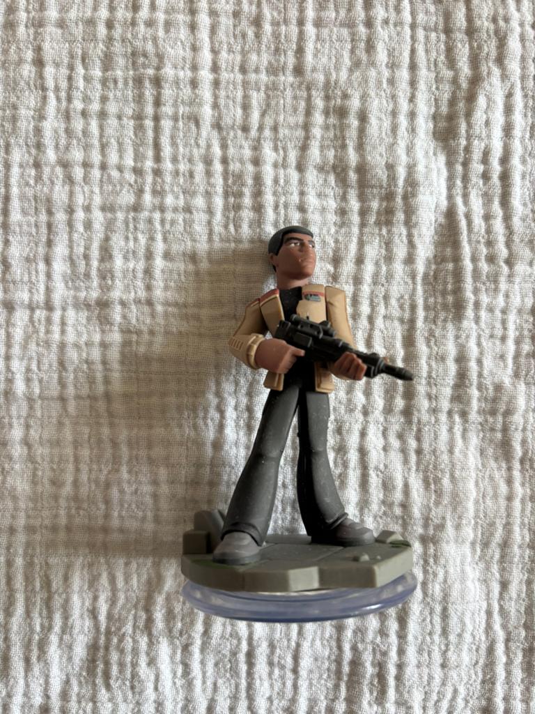 Disney infinity 3.0 star wars finn, Ophalen of Verzenden, Zo goed als nieuw, Beeldje of Figuurtje