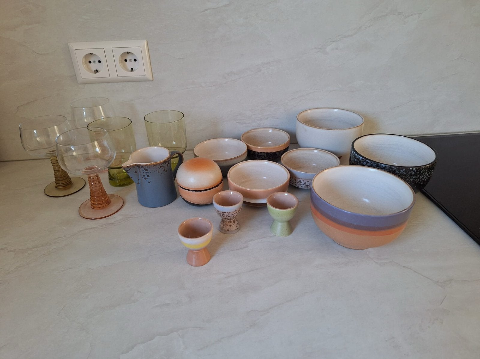 HK Living servies, Ophalen