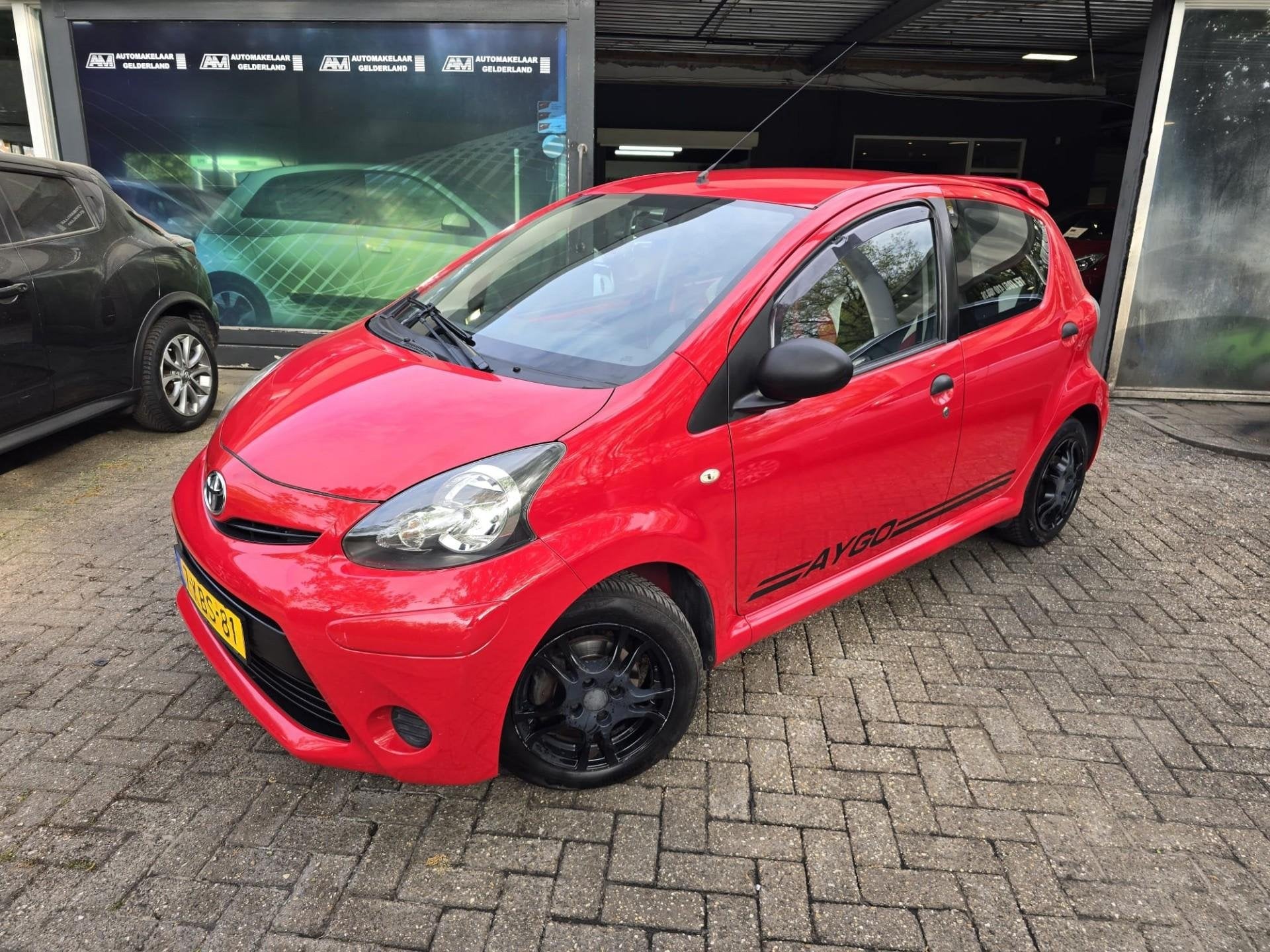 Toyota Aygo 1.0 VVT-i Comfort | 2E EIGENAAR | 12MND GARANTIE, Auto's, Voorwielaandrijving, Euro 5, Stof, Gebruikt