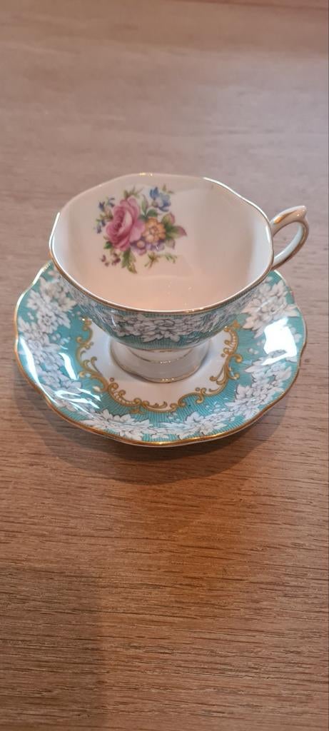 Royal Albert Enchantment kop en schotel, Antiek en Kunst, Ophalen
