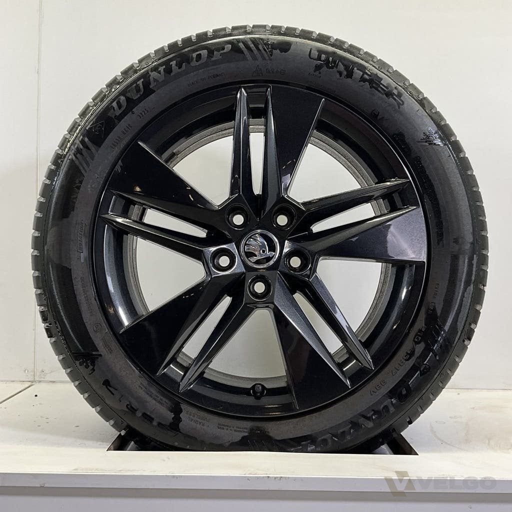 SKODA OCTAVIA MARKAB WINTERBANDEN SET 17 INCH ORIG, Gebruikt, Banden en Velgen, Info@velgo.nl, Velgo