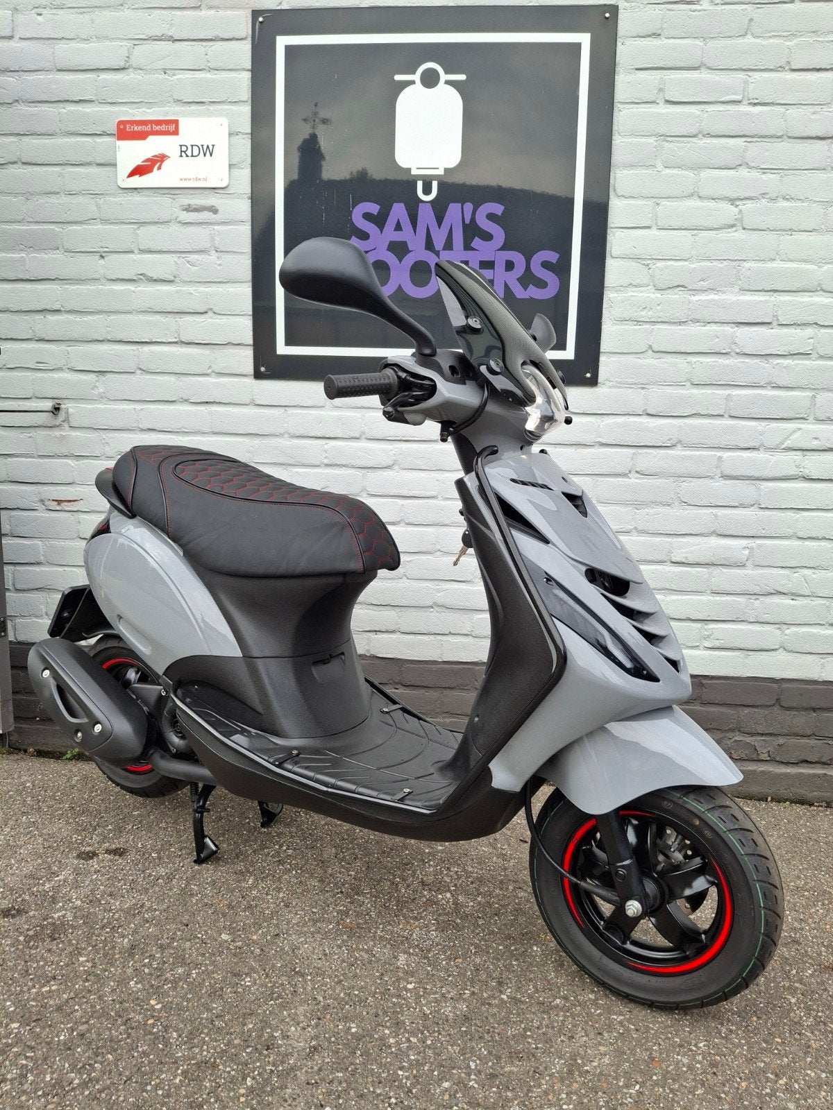 Piaggio Zip - 2021 - 2224KM - 6MND GARANTIE, Ophalen