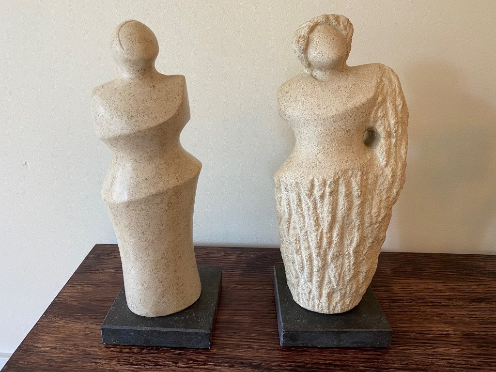 Set van 2 abstracte sculpturen - zandkleurig, Verzamelen, Ophalen, Zo goed als nieuw, Mens