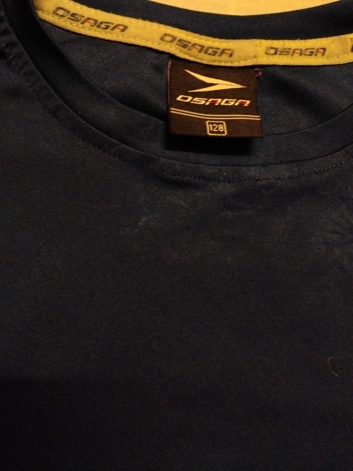 Sport klideng  128, Ophalen, Zo goed als nieuw, Jongen of Meisje, Sport- of Zwemkleding