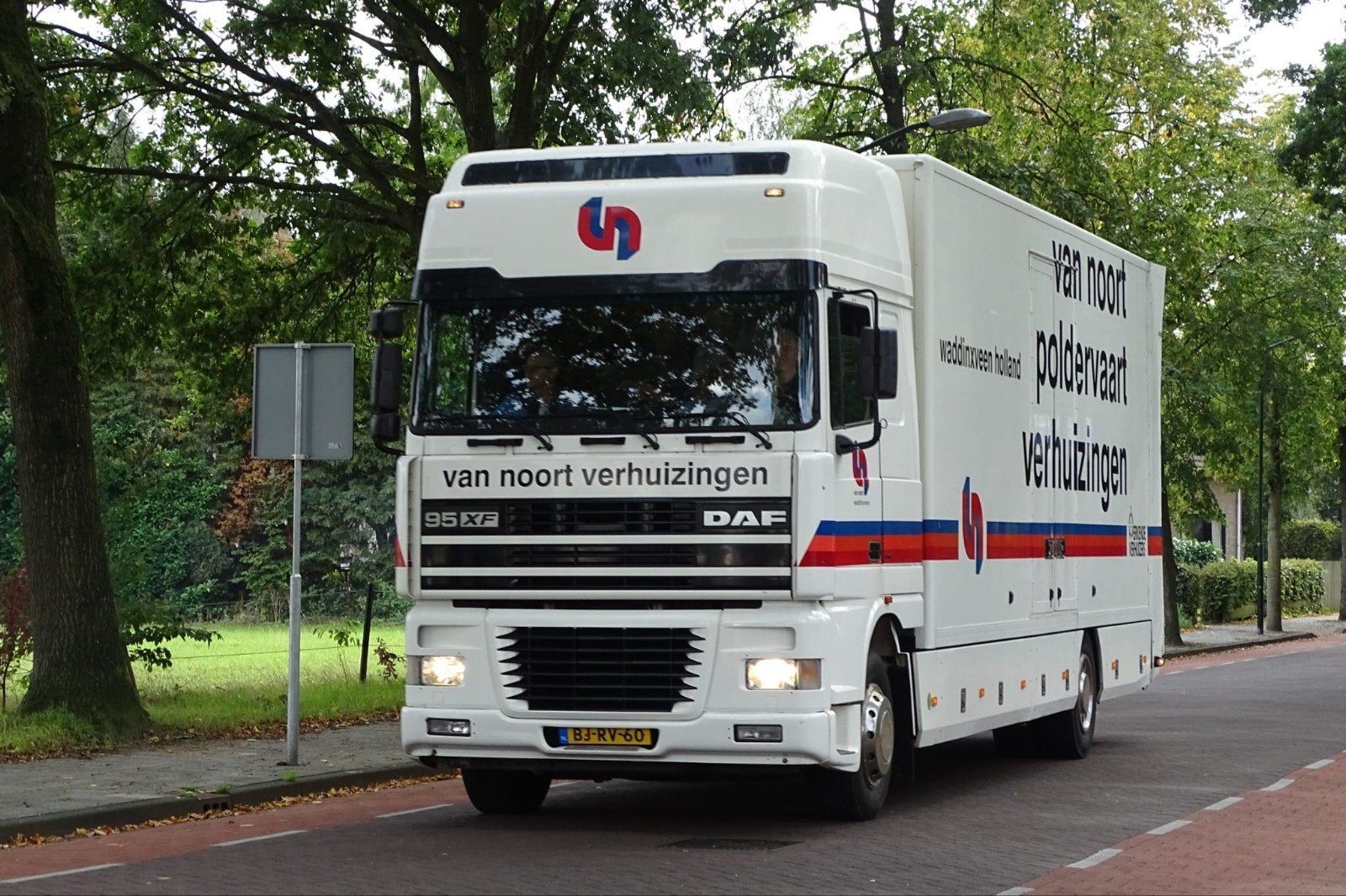 DAF 95XF 380 Super Space Cab bj 2000 Motorcross/autocross/, Auto's, Wit, Particulier, DAF, Te koop