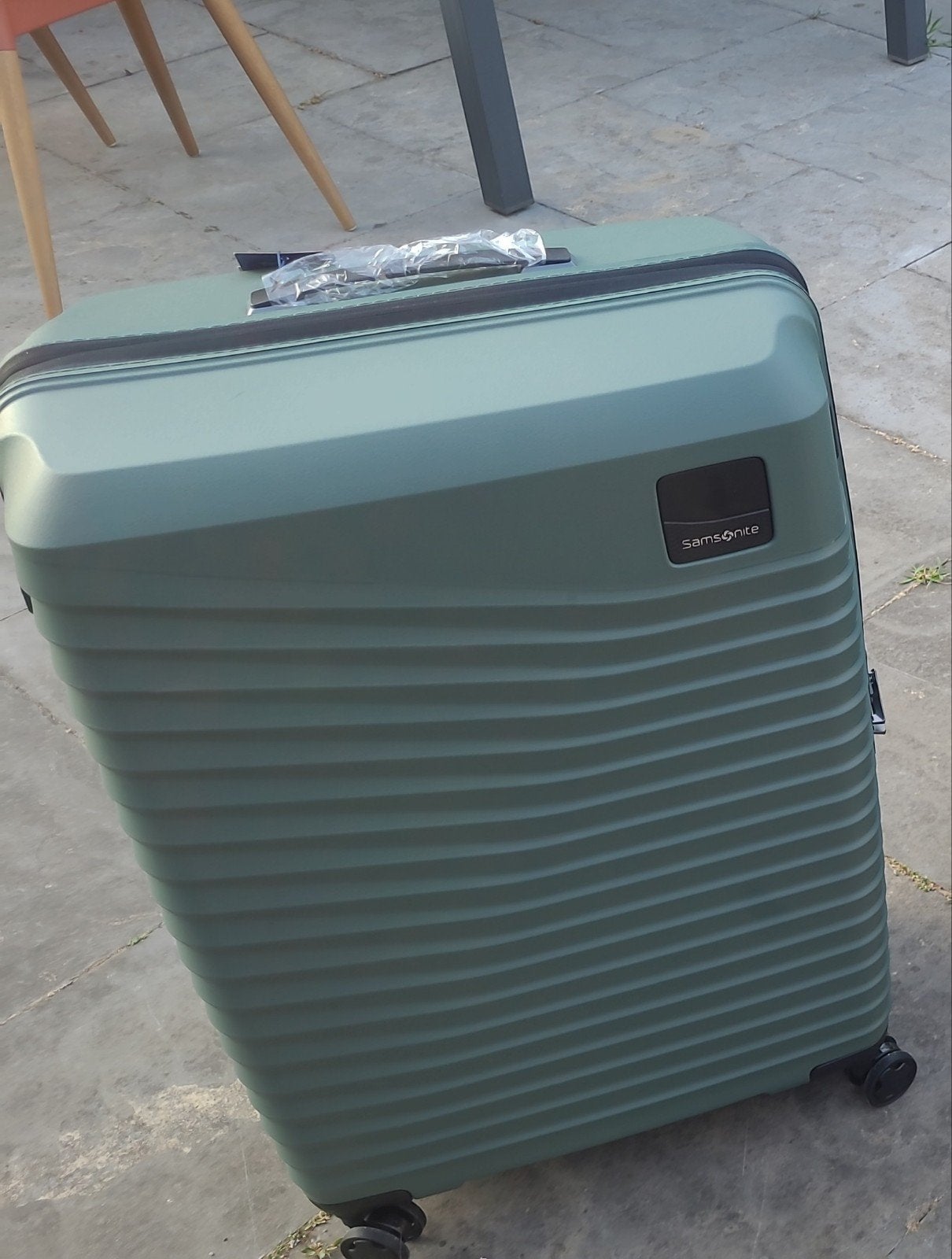 2x Samsonite Koffer - Olijfgroen - 81cm -  Nieuw, Wieltjes, Hard kunststof, Nieuw, Ophalen of Verzenden