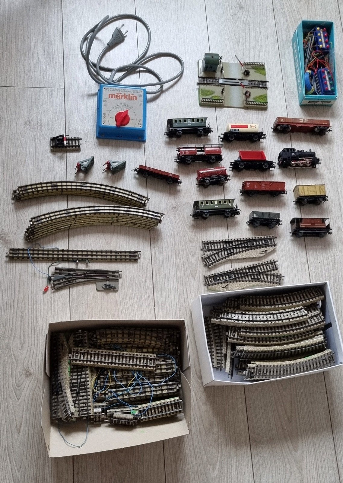Märklin,Hornby restant;overweg,stootblok,rails,trafo, Ophalen, Gebruikt, Overige typen, Märklin
