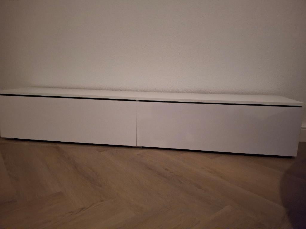 Tv kast met sfeerverlichting, Ophalen, 150 tot 200 cm, Zo goed als nieuw, Minder dan 100 cm