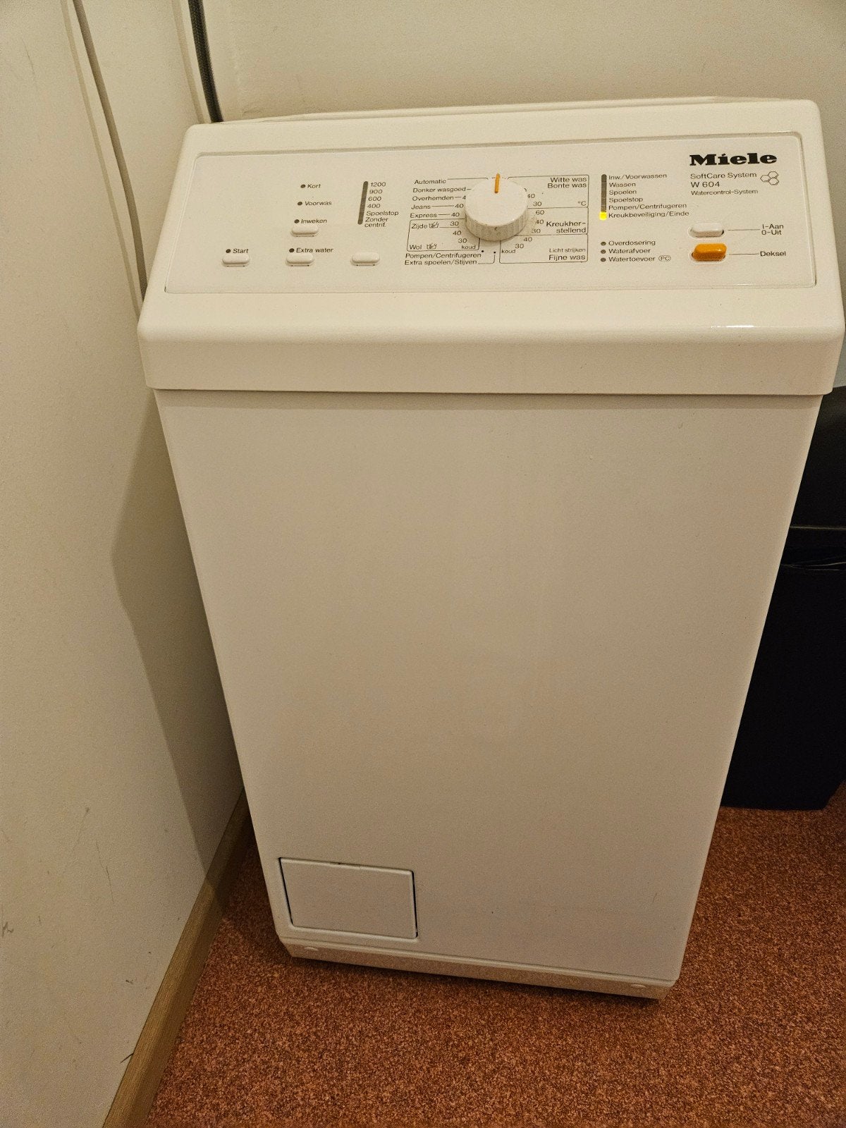 Miele wasmachine bovenlader. w 604, Witgoed en Apparatuur, Ophalen, 1200 tot 1600 toeren, Bovenlader, Zo goed als nieuw
