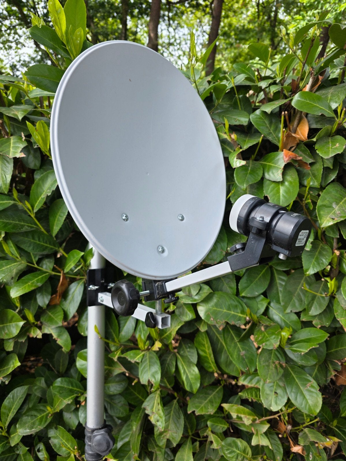 Complete set: Digitenne ontvanger, schotel en accessoires, Ophalen, Gebruikt, (Schotel)antenne, Overige merken