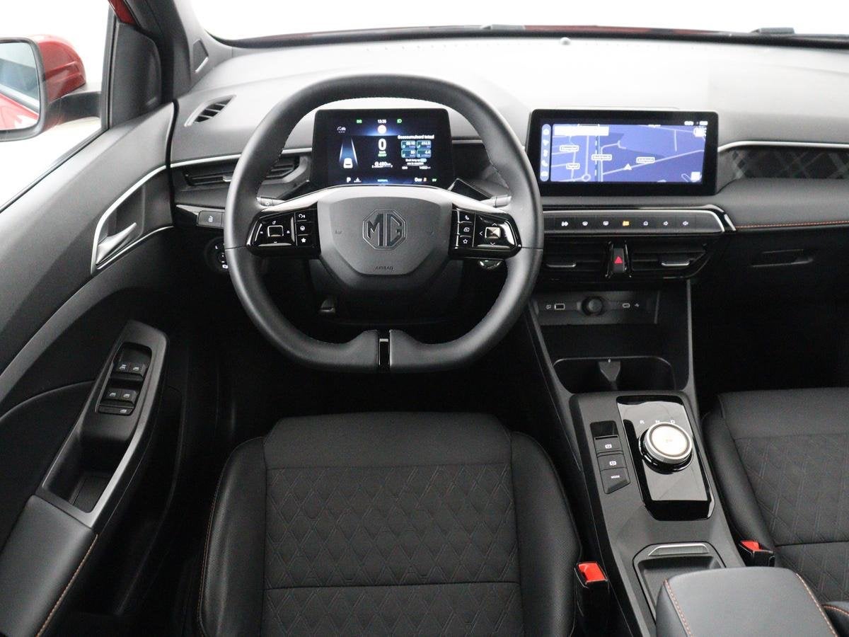 MG MG3 1.5 Hybrid+ Luxury | Half Leder | Stuur/stoel verwarm, Automatische klimaatregeling, 194 pk, 4 cilinders, 2 kWh