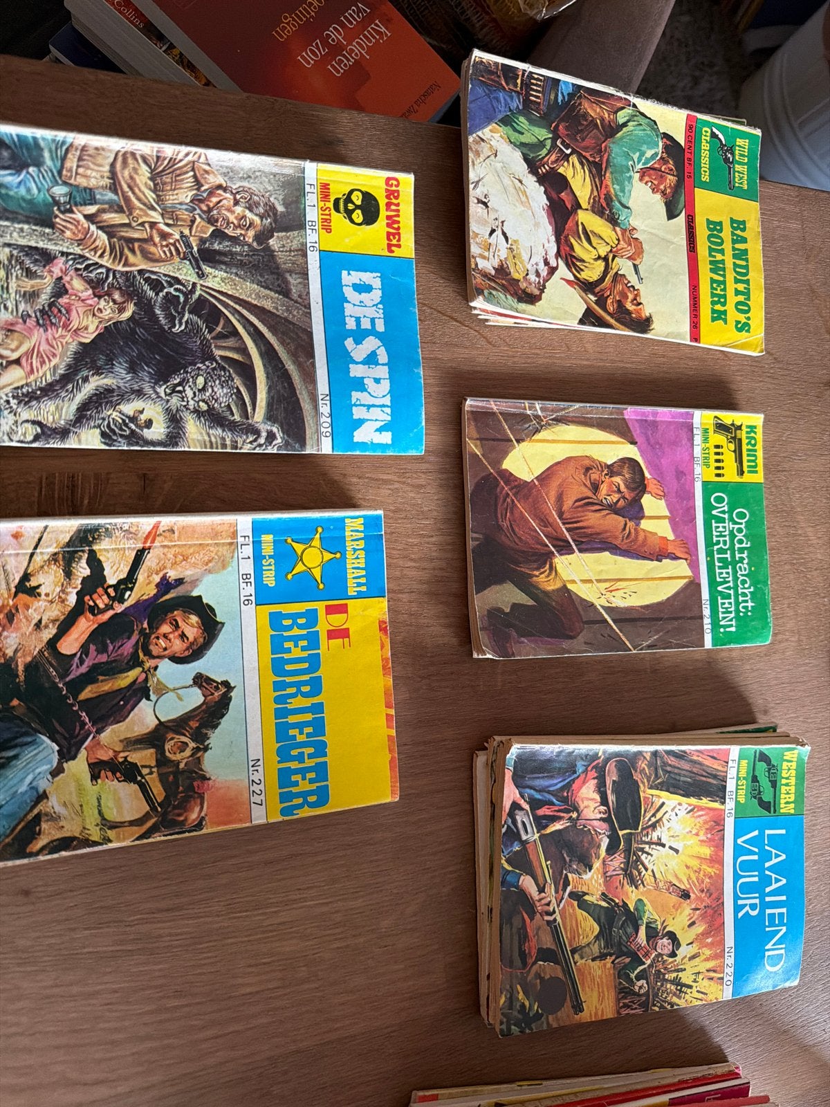 17 Vintage Mini-Strips: Western, Krimi & Gruwel Collectie, Ophalen of Verzenden, Gelezen, Nederland