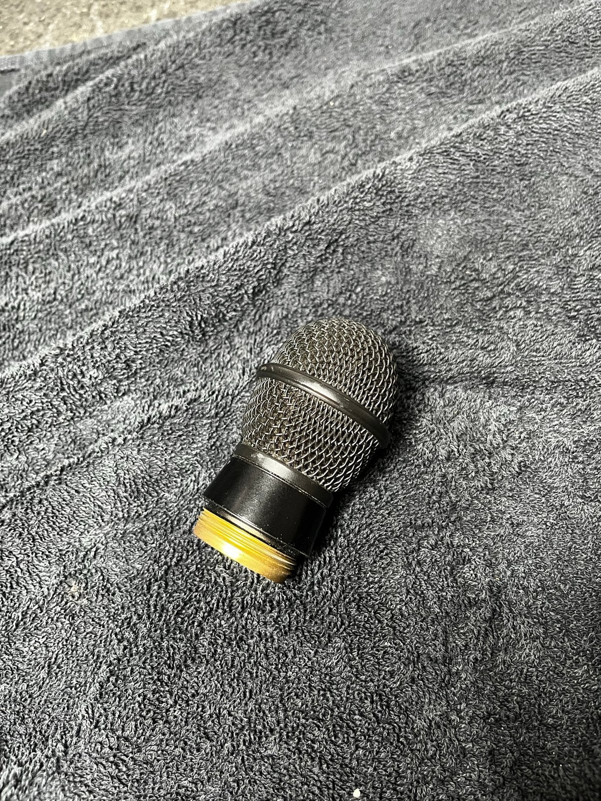 AKG C 535 WL1 Microfoonkop - Made in Austria, Ophalen of Verzenden, Gebruikt, Zangmicrofoon