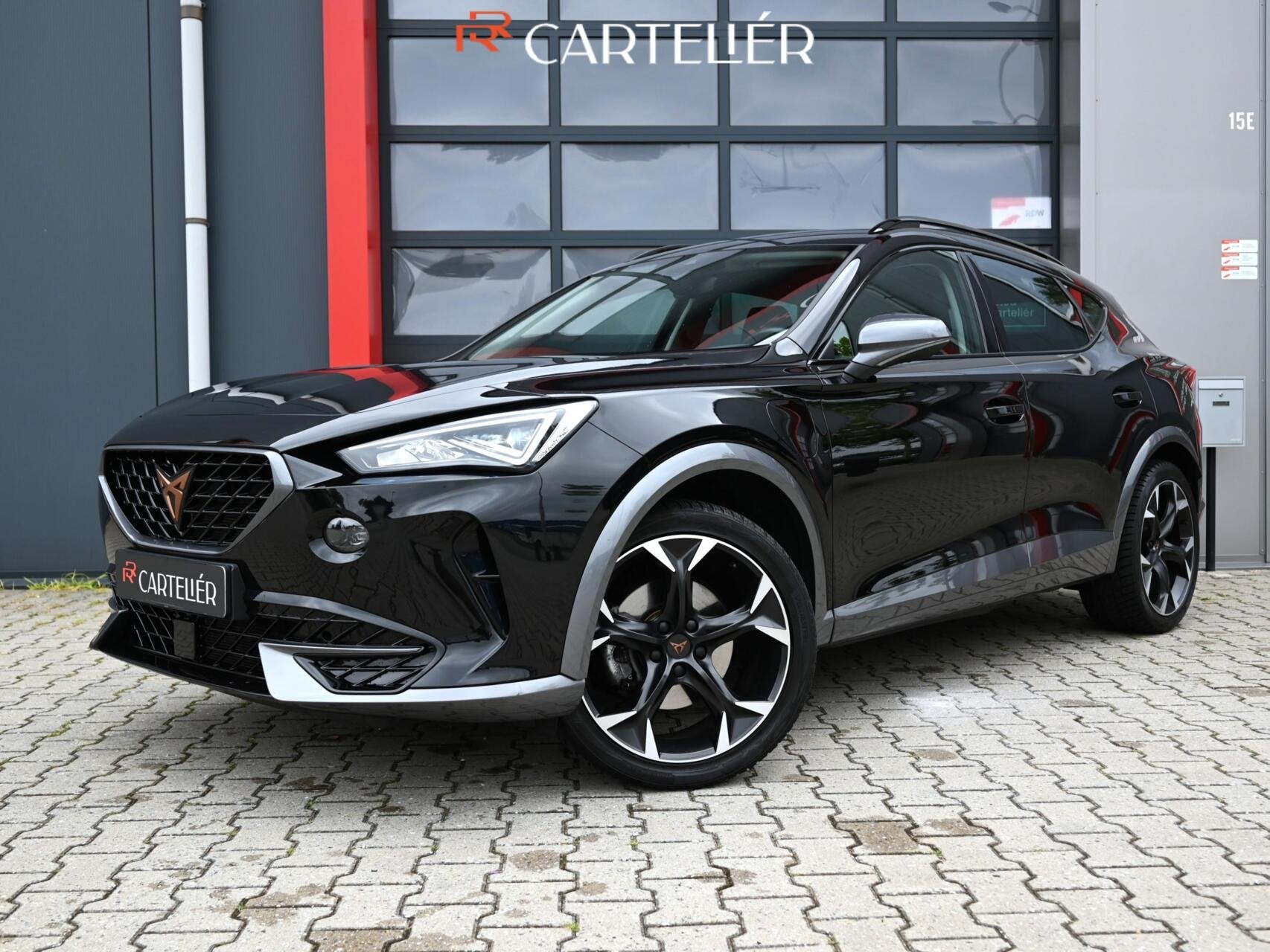 CUPRA Formentor 1.4 e-Hybrid | Keyless | Carplay | Ambient |, Auto's, Cupra, Bedrijf, Formentor, Metallic lak, Hybride Elektrisch/Benzine