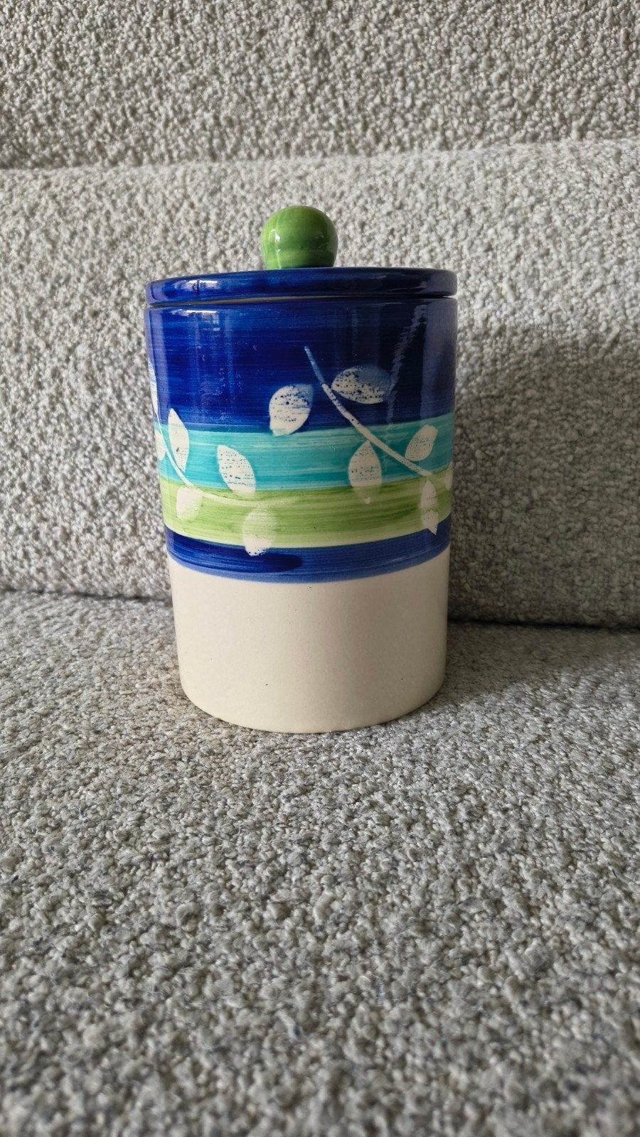 Voorraad pot met deksel, het merk staat bij de foto., Ophalen, Porselein, Overige stijlen, Bord(en)