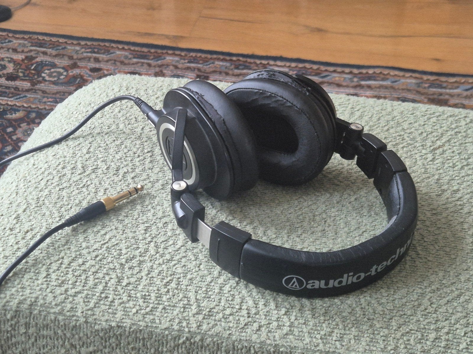 Audio-Technica ATH-M50x Koptelefoon met harde case, Overige merken, Gebruikt, Ophalen of Verzenden, Zwart
