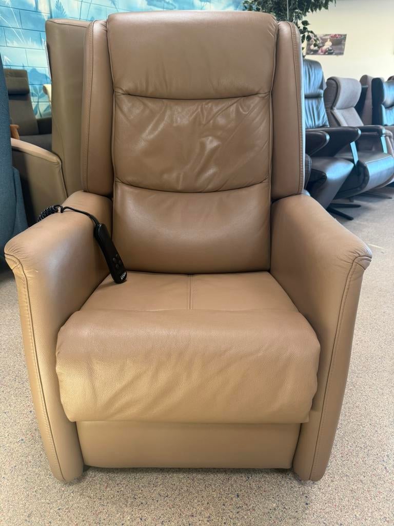 Hukla sta op stoel relax fauteuil gratis bezorging, Ophalen of Verzenden, Gebruikt, Leer, Ruim 100 modellen in alle kleuren en maten
