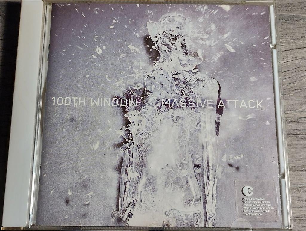 Massive Attack - 100th Window, Cd's en Dvd's, Ophalen of Verzenden, Zo goed als nieuw, Disco