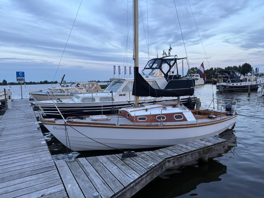 Waarschip 725, Ophalen, Gebruikt, Waarschip, Buitenboordmotor