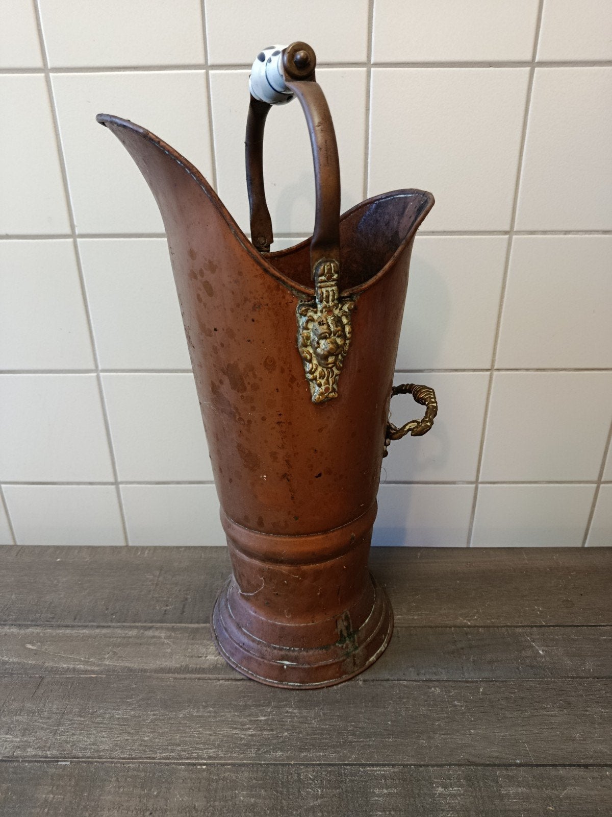 Antieke Koperen Kolenkit met Porseleinen Handvat, Ophalen of Verzenden, Koper