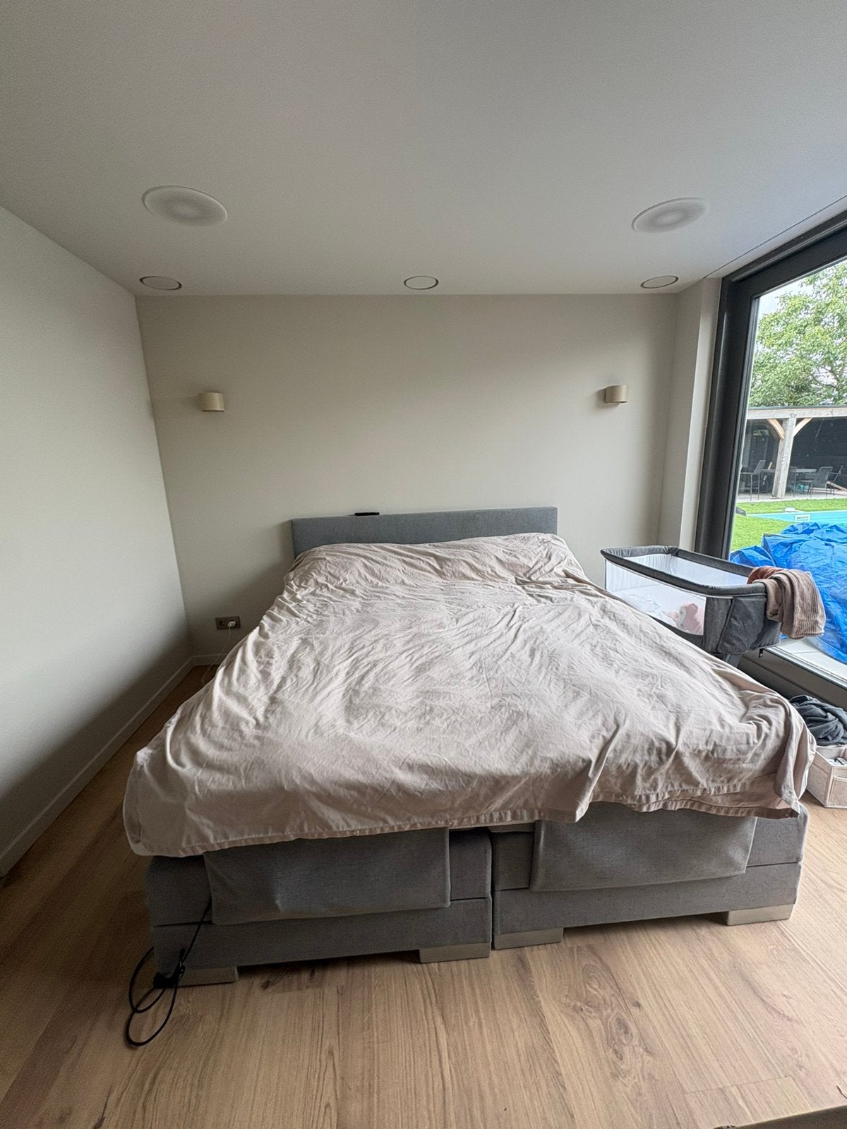 Elektrisch verstelbare boxspring, Ophalen, Gebruikt, Tweepersoons, 180 cm