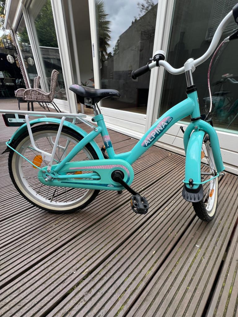 Mooie meisjes fiets, Fietsen en Brommers, Fietsen | Meisjes, Zo goed als nieuw, 18 inch, Handrem, Terugtraprem, Ophalen of Verzenden