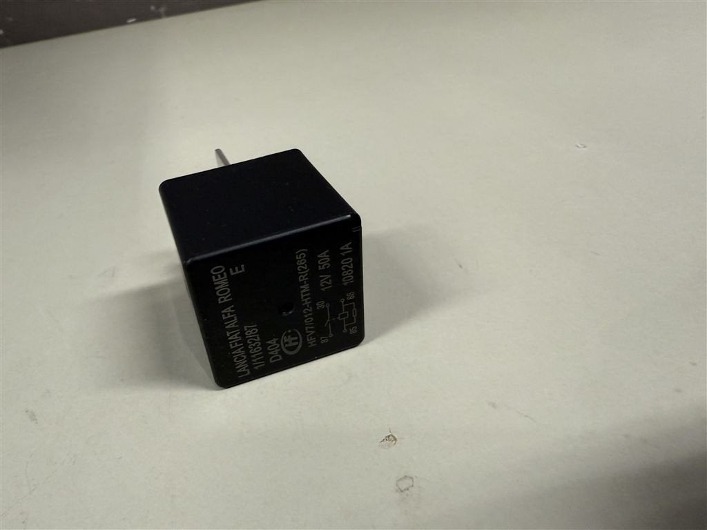 Relais Lancia Fiat Alfa Romeo 1/11632/87 D404 HFV7/012-HTM-R, Ophalen of Verzenden, Nieuw