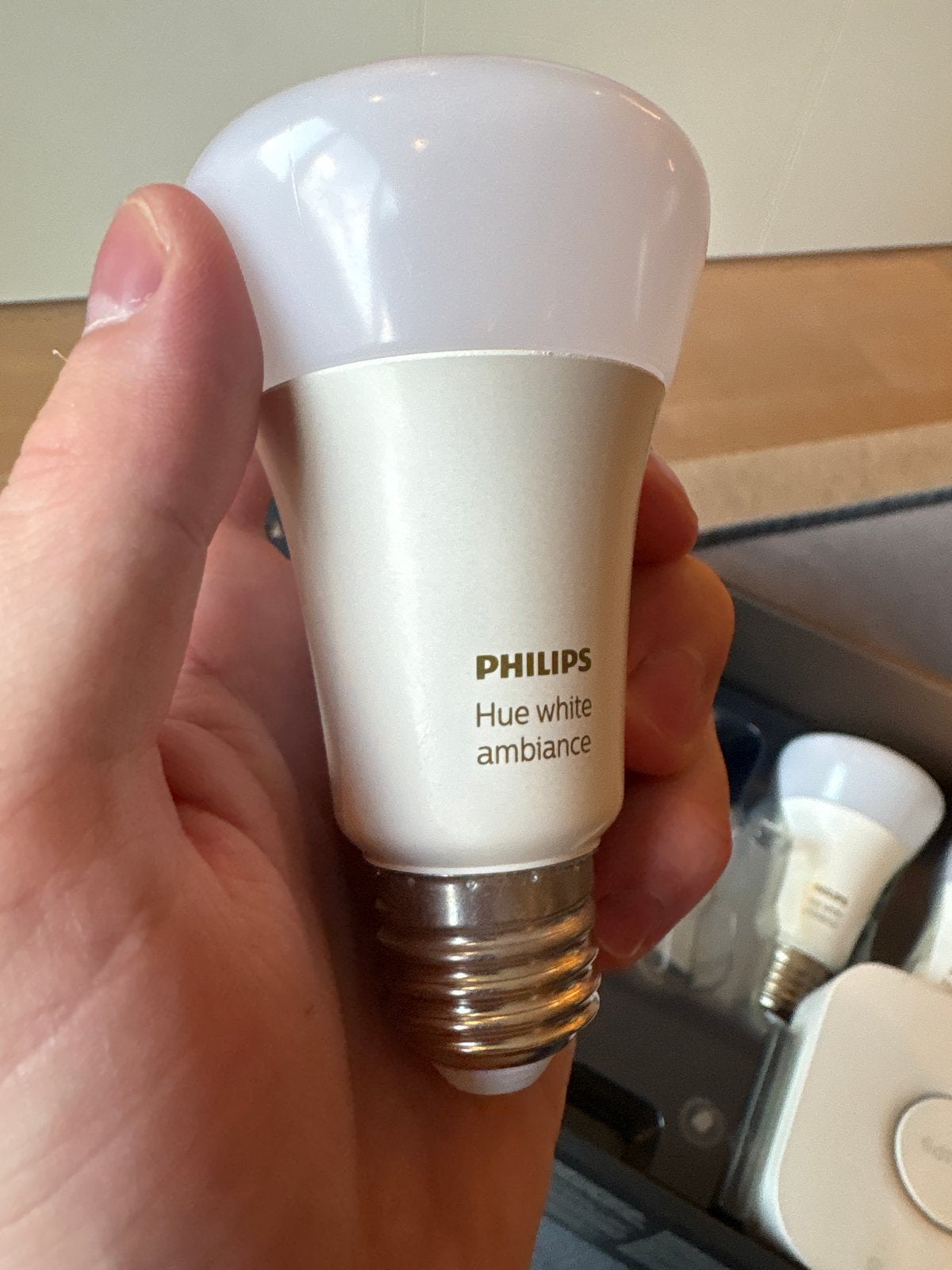 Philips Hue White Ambiance Bridge 2.1 Starter Kit E27, Wit, Gebruikt, Kunststof, Philips Hue