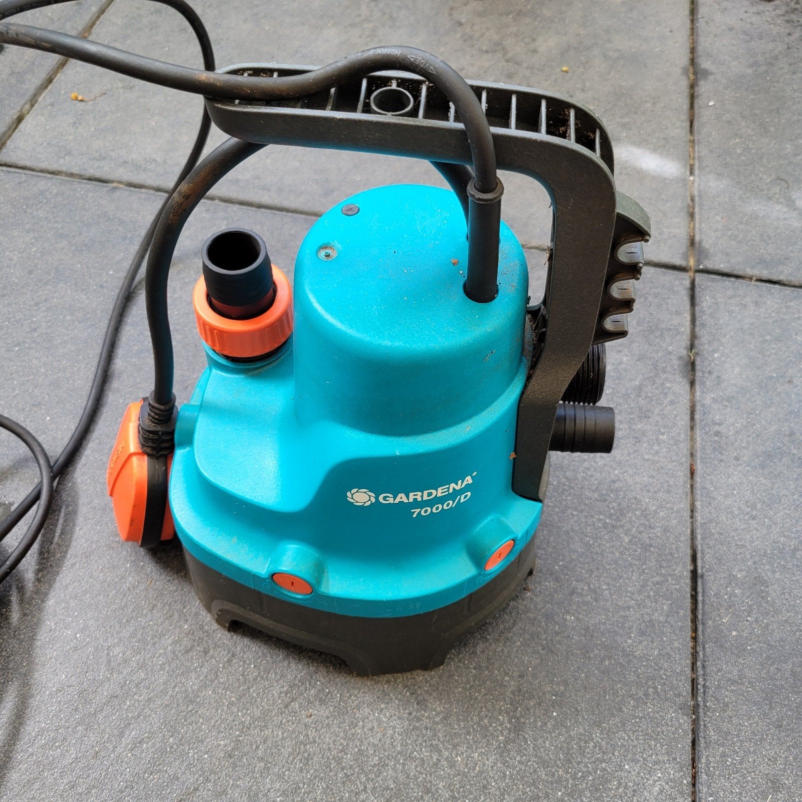 Gardena Dompelpomp met vlotter, Ophalen of Verzenden, Zo goed als nieuw, Elektrisch, Dompelpomp