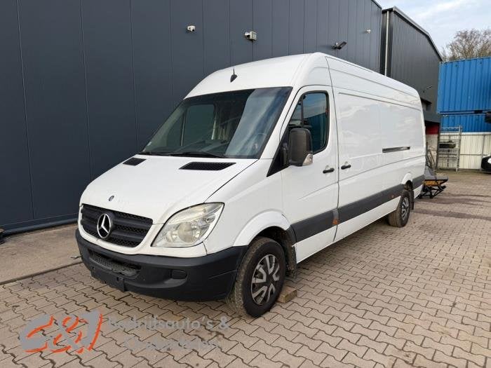 Achteras achterwielaandrijving van een Mercedes Sprinter