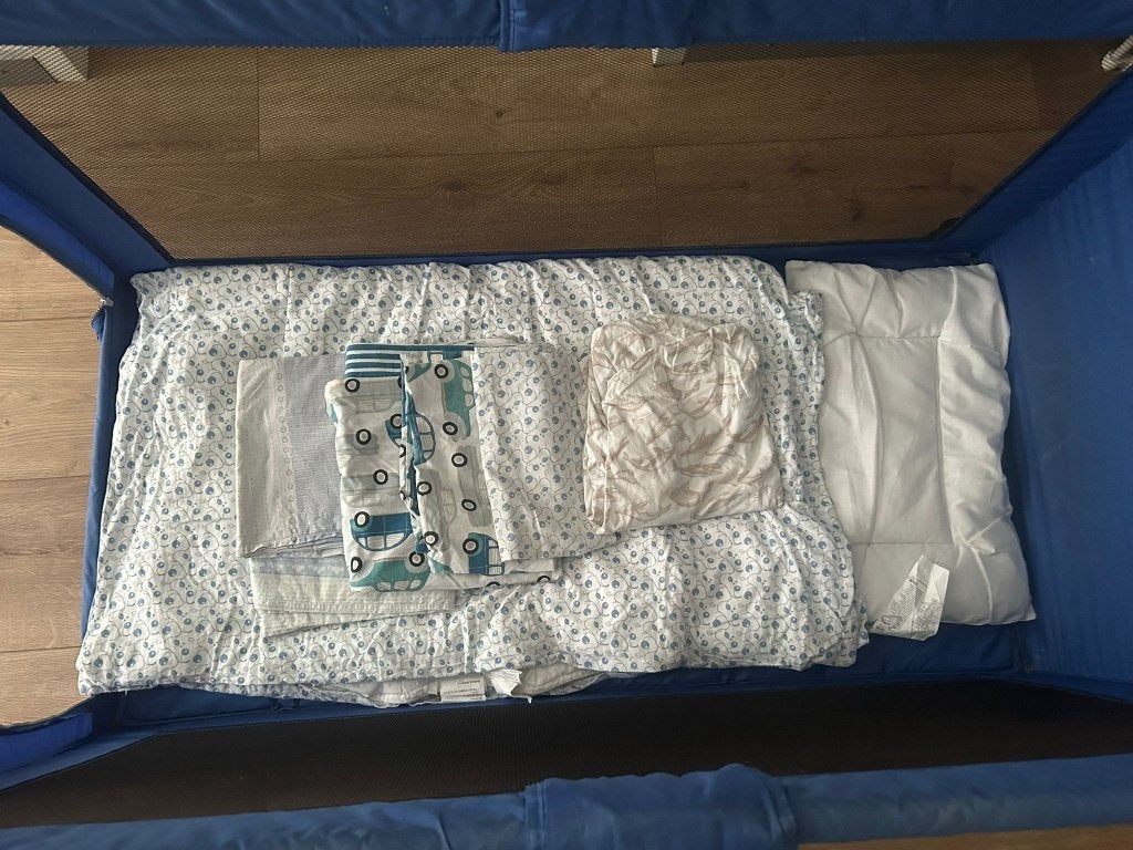 Reisbedje met dekbed, kussen en kussenslopen., Kinderen en Baby's, Ophalen, Gebruikt, Reisbedje