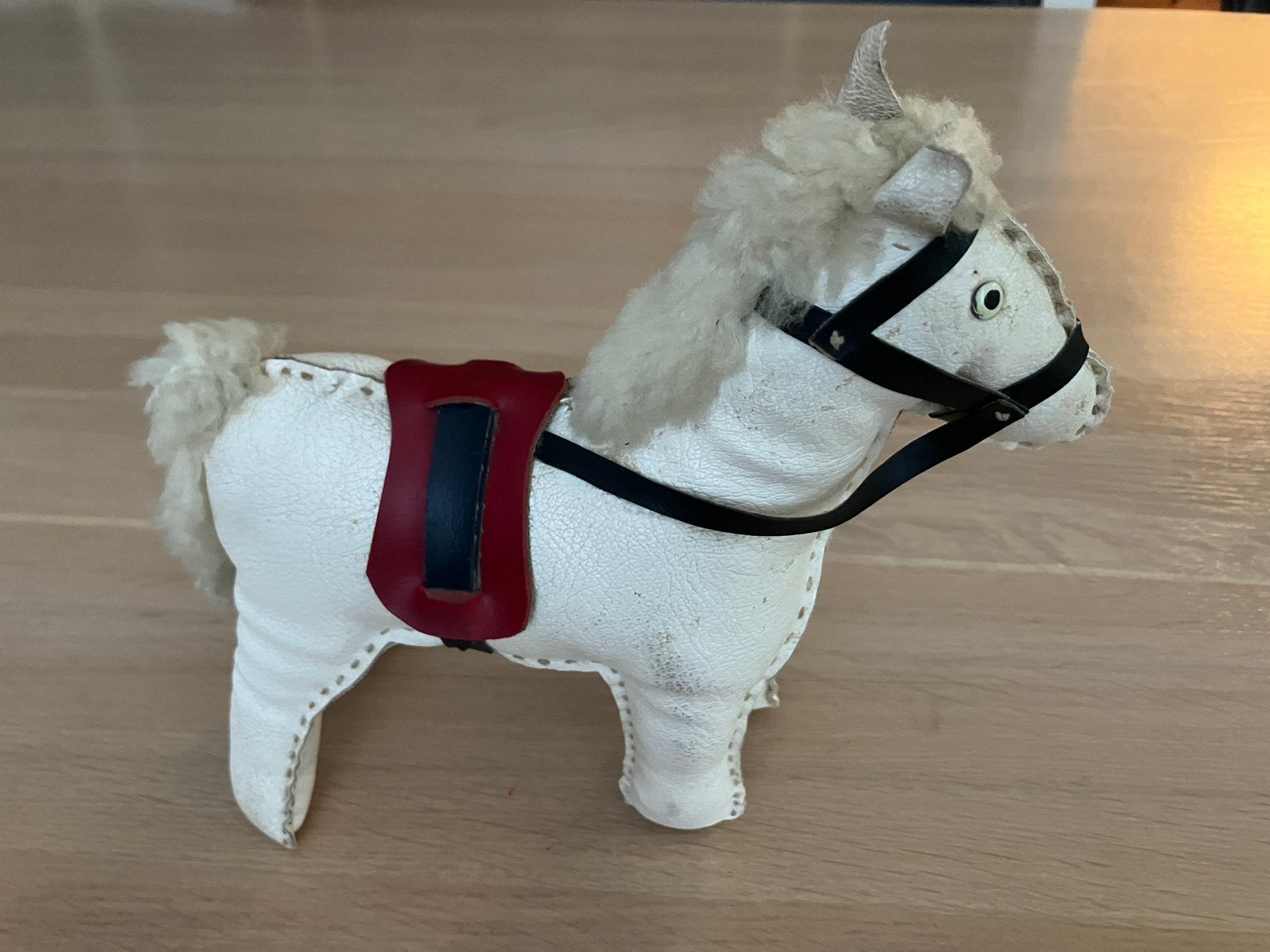 Vintage speelgoed paard van leer, hoogte 22 cm, Ophalen of Verzenden