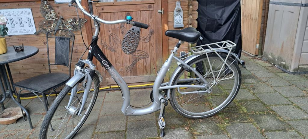 Aluminium damesfiets met lage instap., Fietsen en Brommers, Ophalen, Gebruikt, Overige merken