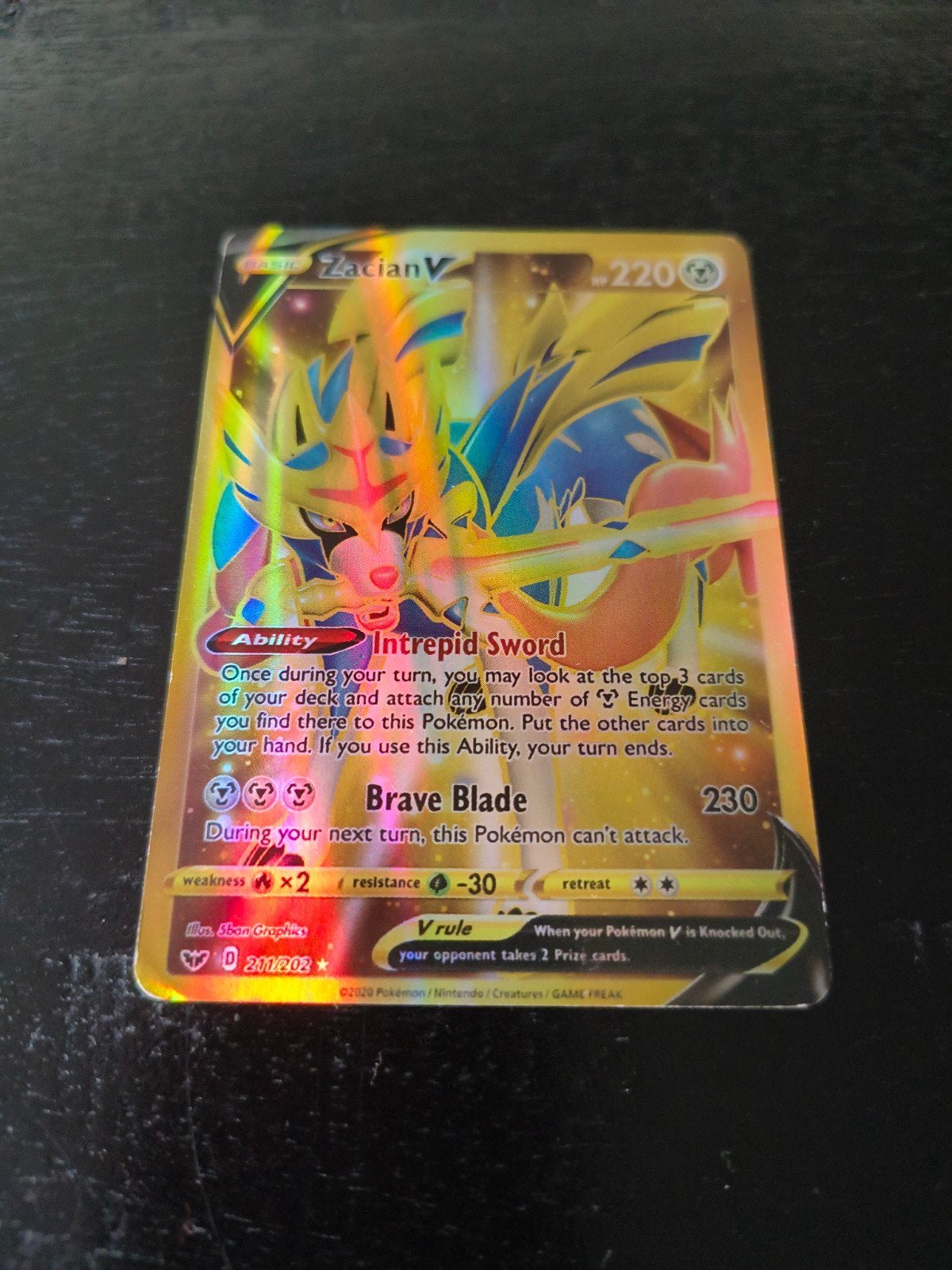Zacian V Gold Secret Rare Pokémon Kaart (211/202), Hobby en Vrije tijd, Ophalen of Verzenden, Zo goed als nieuw, Losse kaart, Foil